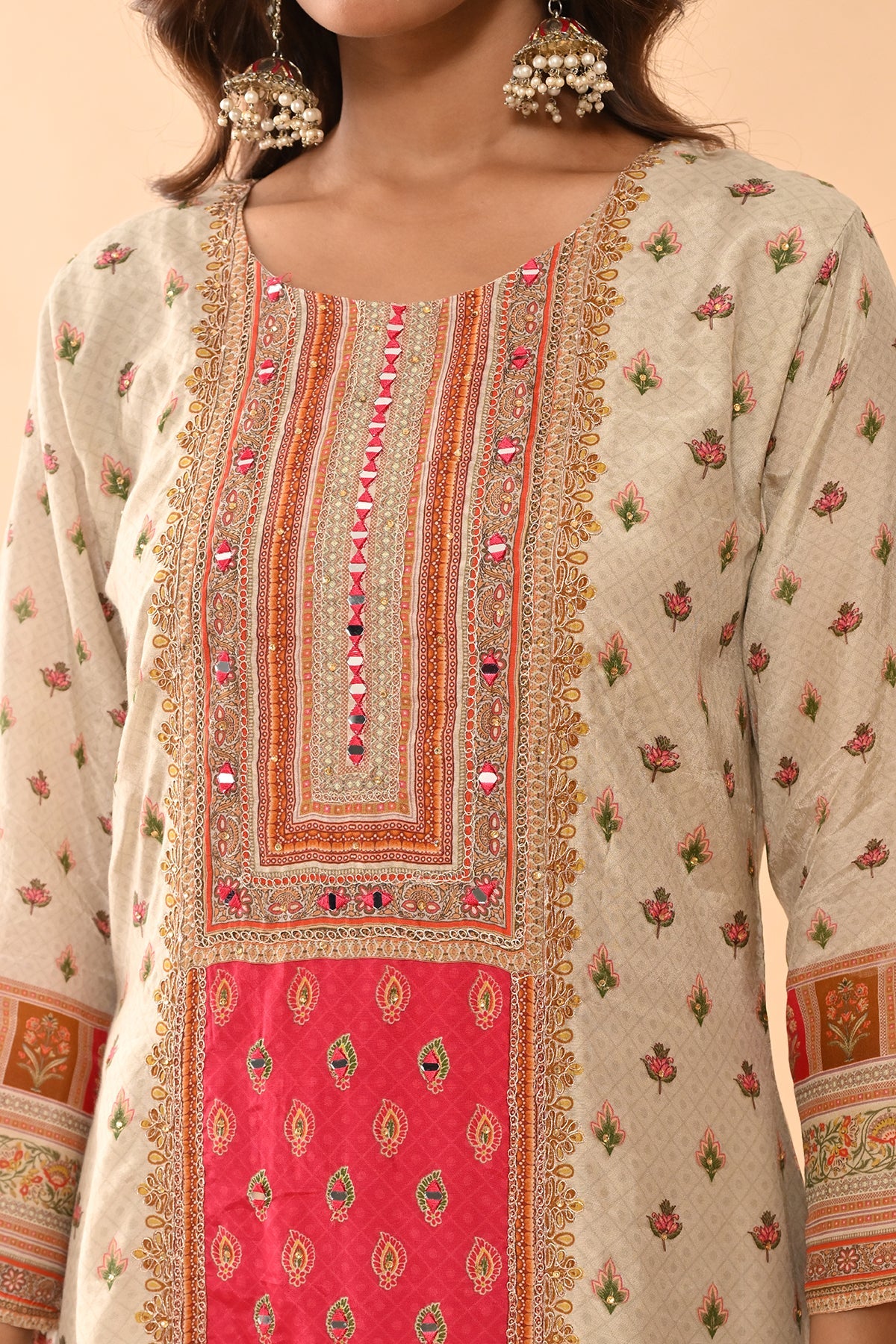 Beige Embellished Kurta 3 Pcs Set - Image 5