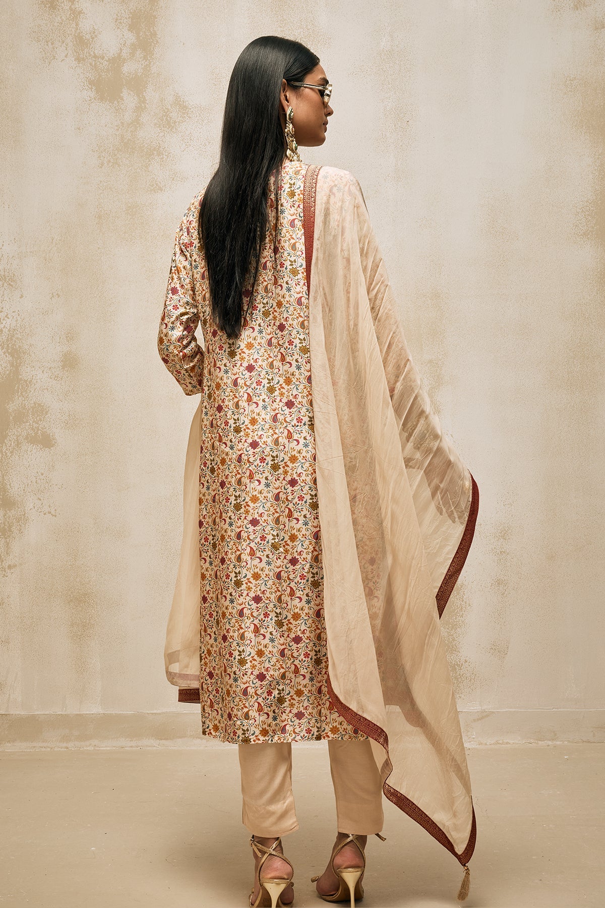 Beige Embellished Kurta 3 Pcs Set - Image 6