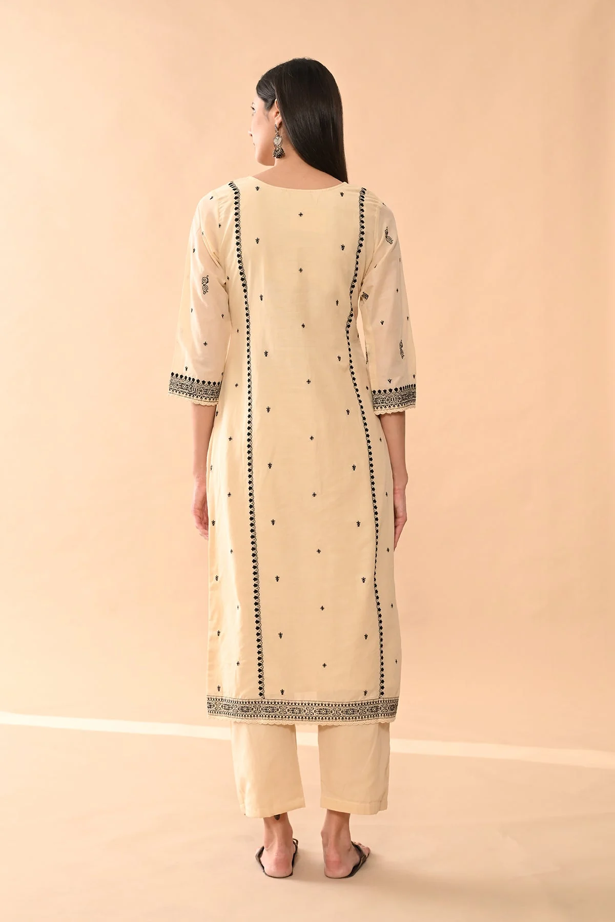 Beige Embroidered Kurta 3 Pcs Set - Image 7