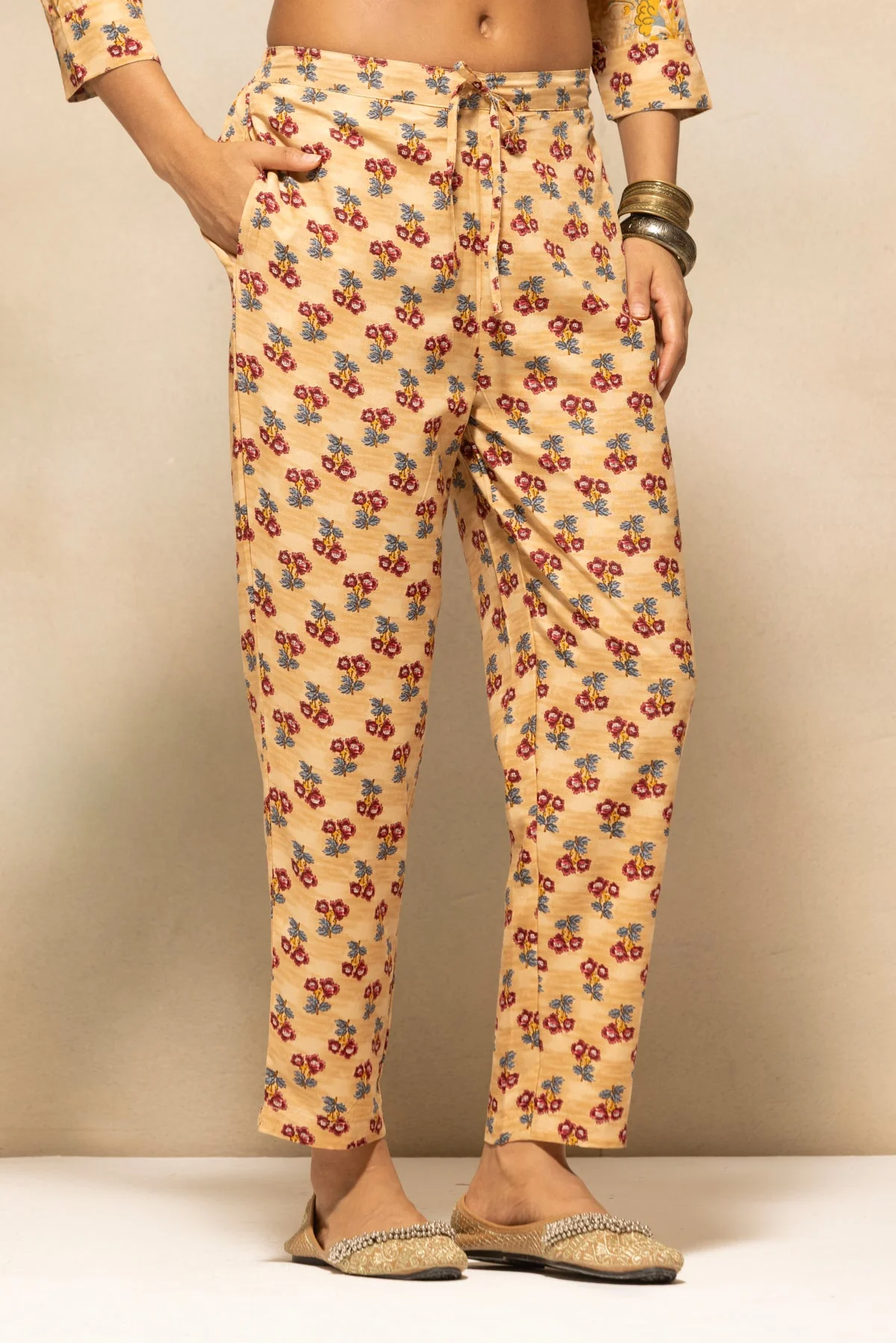 Beige Floral Printed Kurta 3 Pcs Set - Image 6