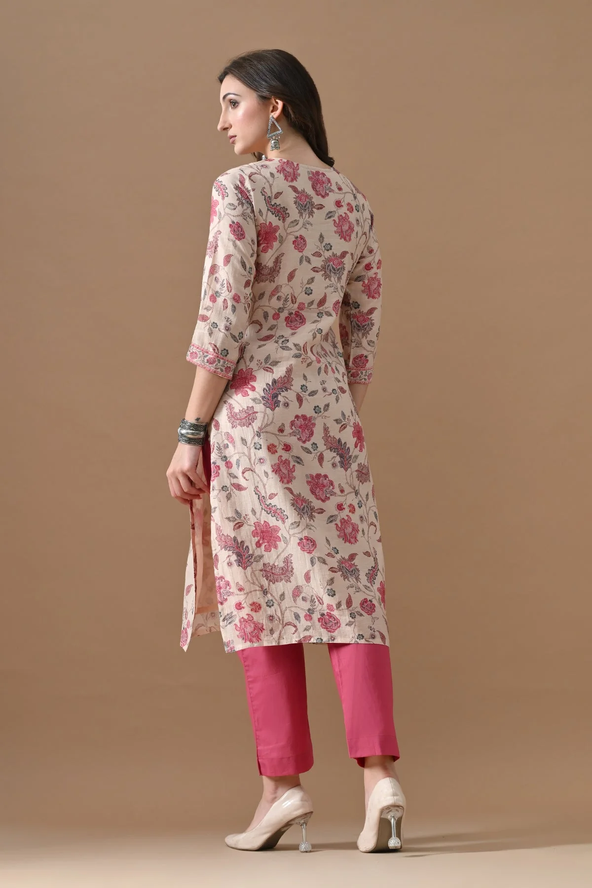 Beige Floral Printed Kurta 3 Pcs Set - Image 5