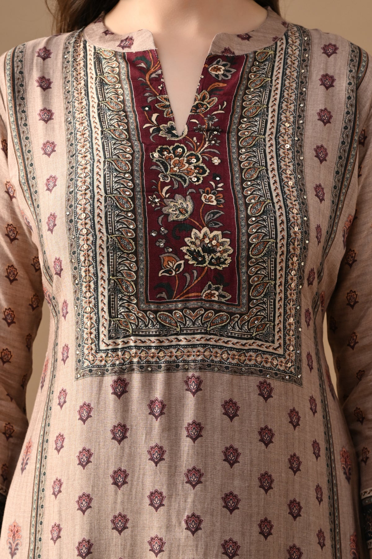 Beige Printed Kurta 3 Pcs Set - Image 4