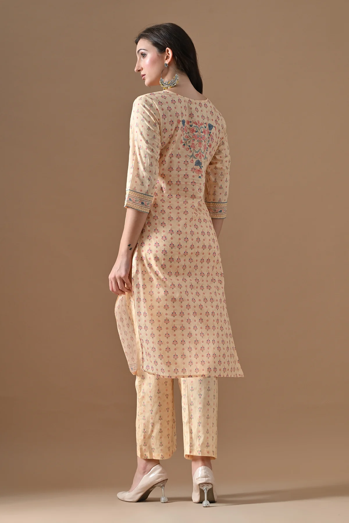 Beige Printed Kurta 3 Pcs Set - Image 5