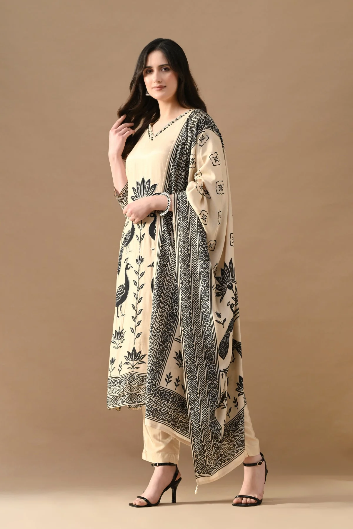 Beige Stone Embellished Kurta 3 Pcs Set - Image 3