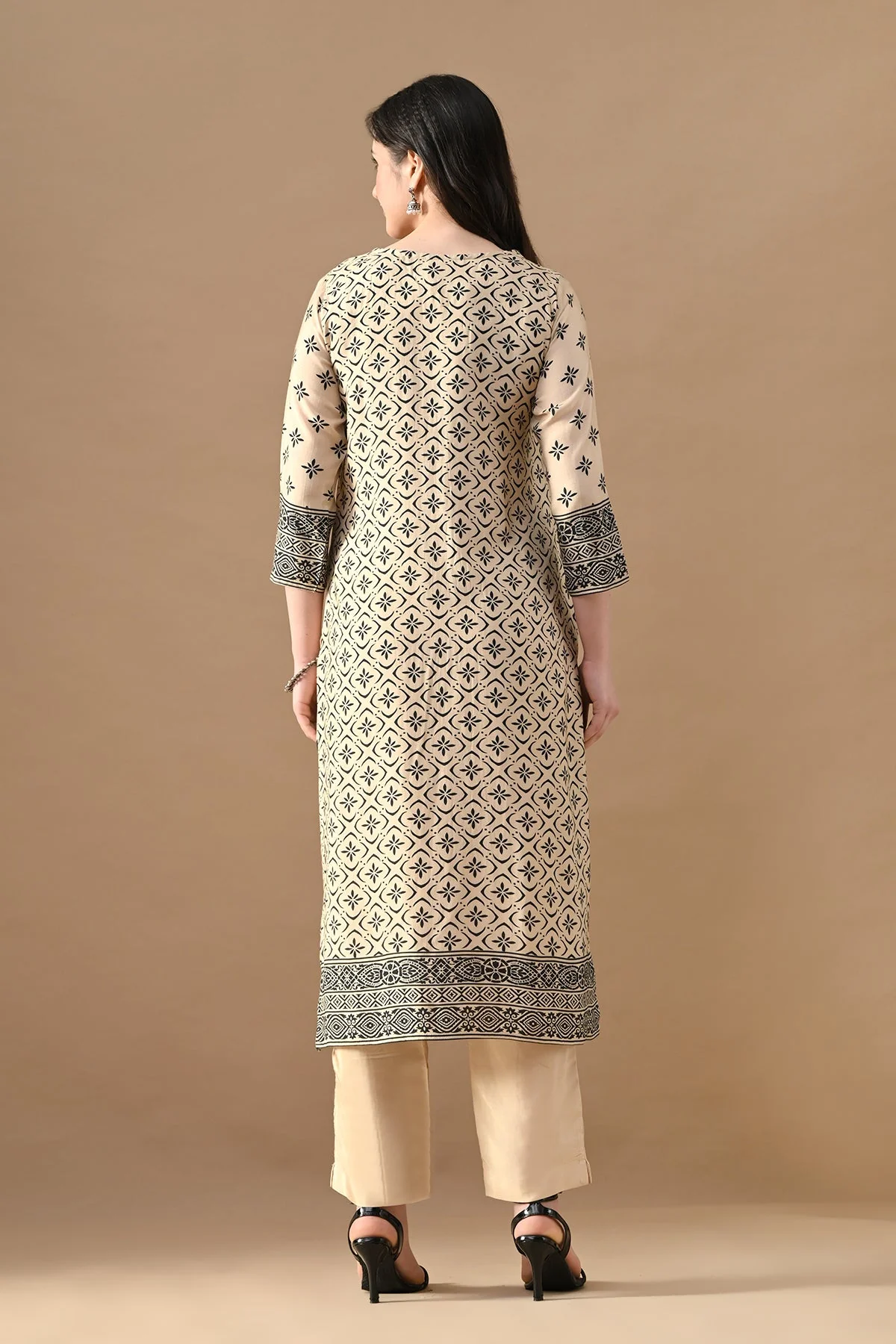 Beige Stone Embellished Kurta 3 Pcs Set - Image 5