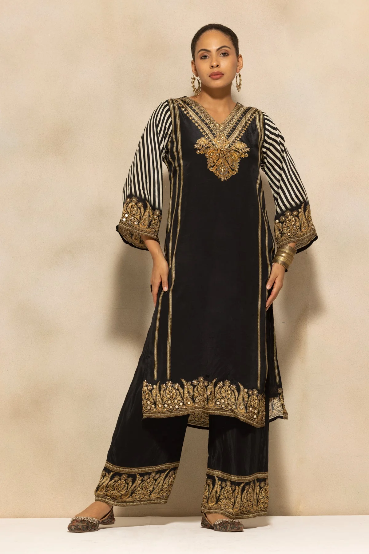 Black Embellished Kurta 3 Pcs Set - Image 2