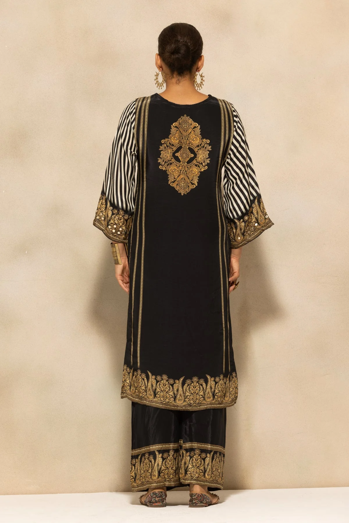 Black Embellished Kurta 3 Pcs Set - Image 5