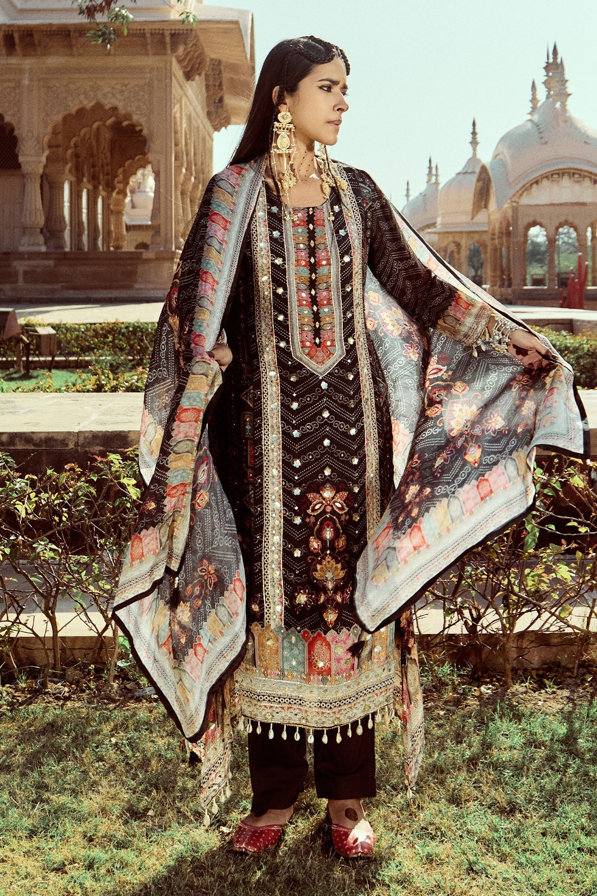 Black Embellished Kurta 3 Pcs Set - Image 2