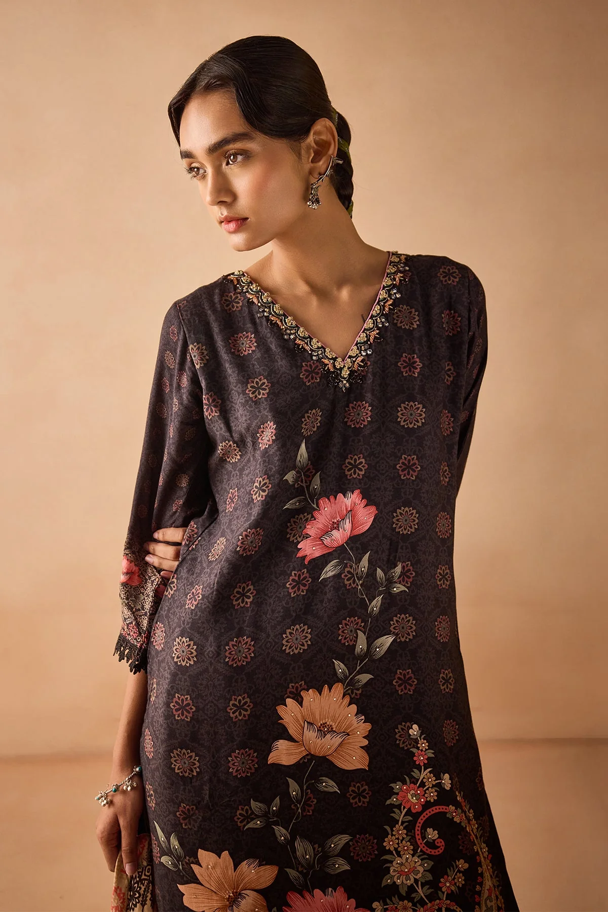 Black Embellished Kurta 3 Pcs Set - Image 4