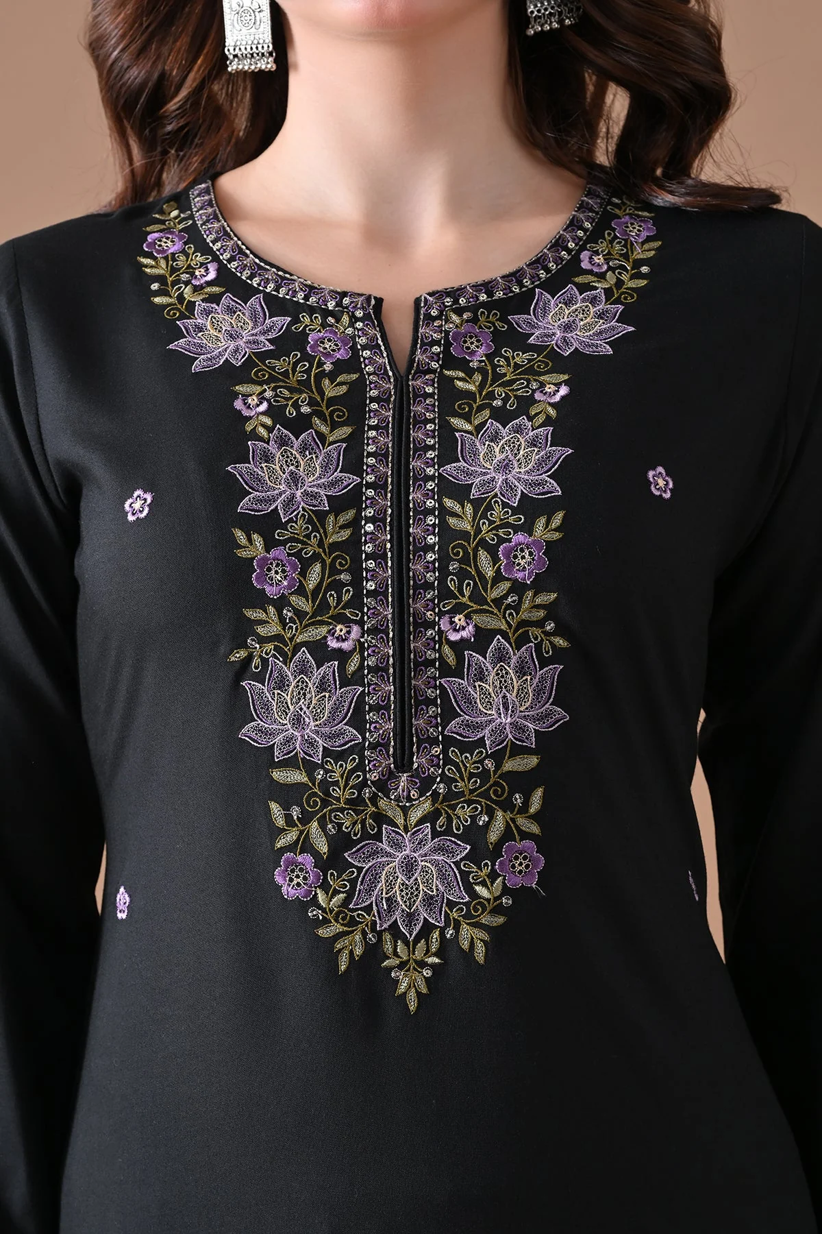 Black Embroidered Kurta 2 Pcs Set - Image 4