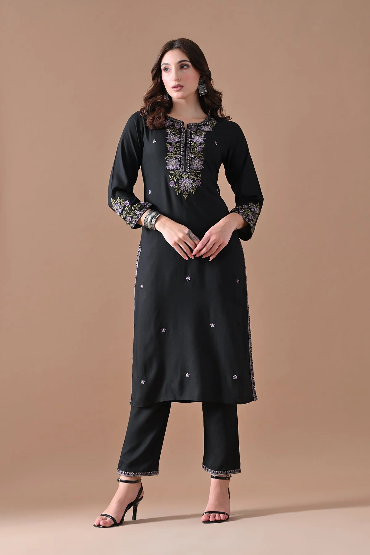 Black Embroidered Kurta 2 Pcs Set - Image 7