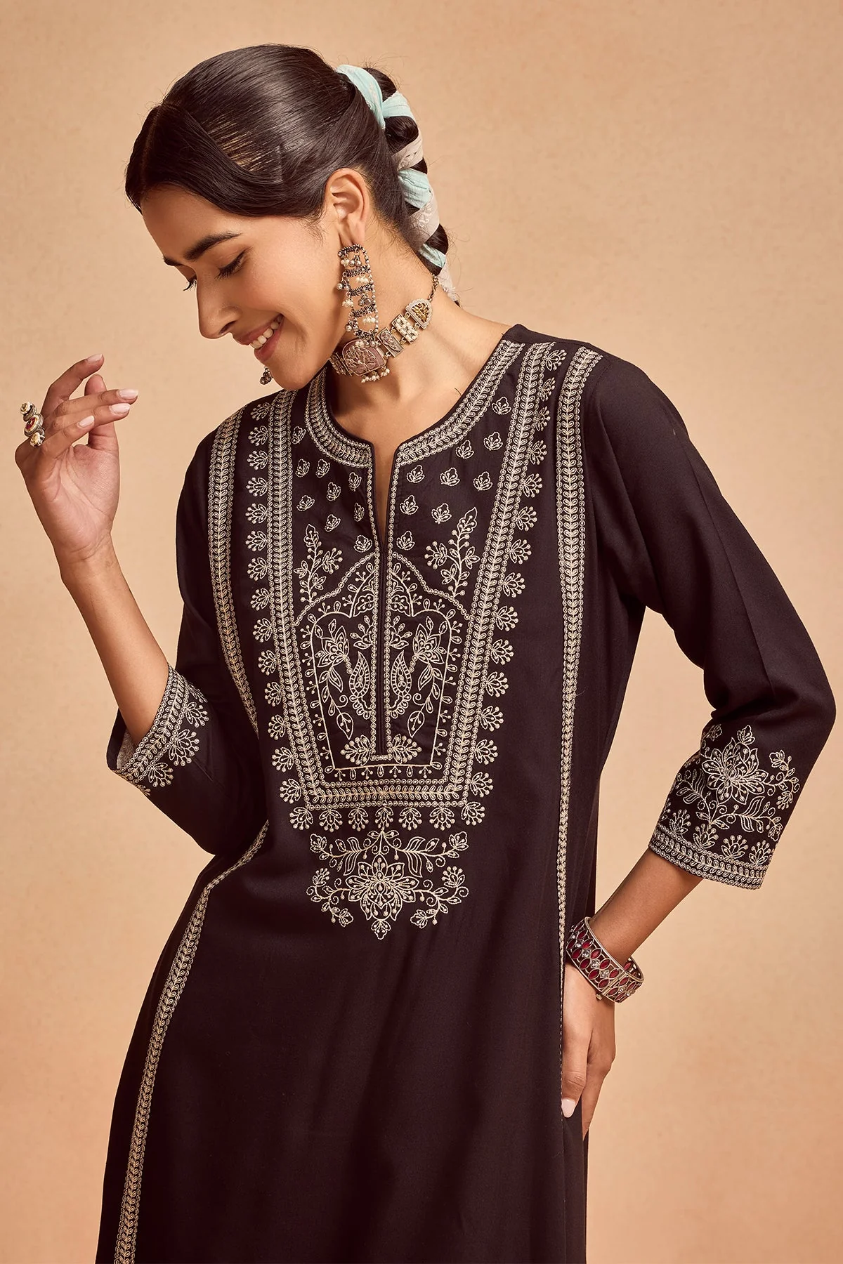 Black Embroidered Kurta 2 Pcs Set - Image 3