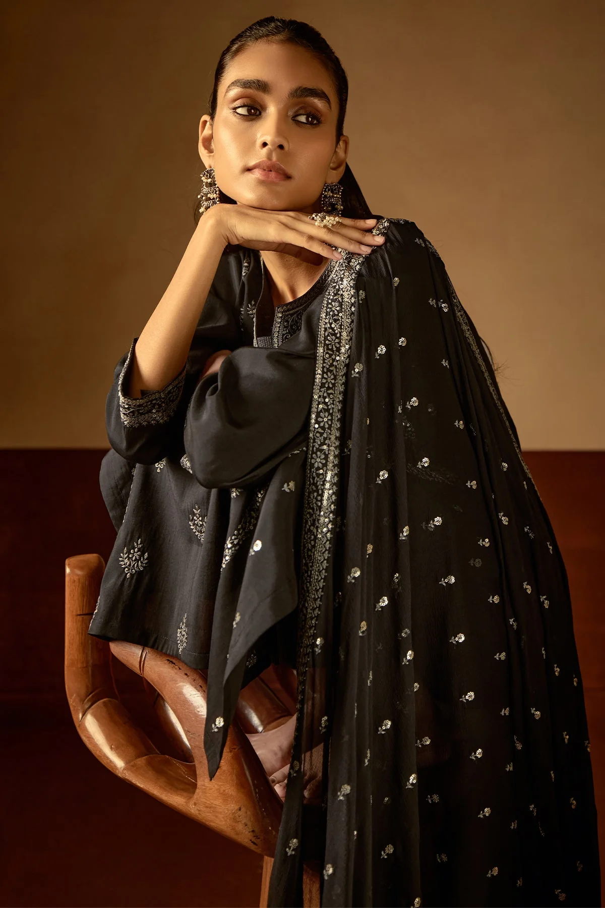 Black Embroidered Kurta 3 Pcs Set - Image 3