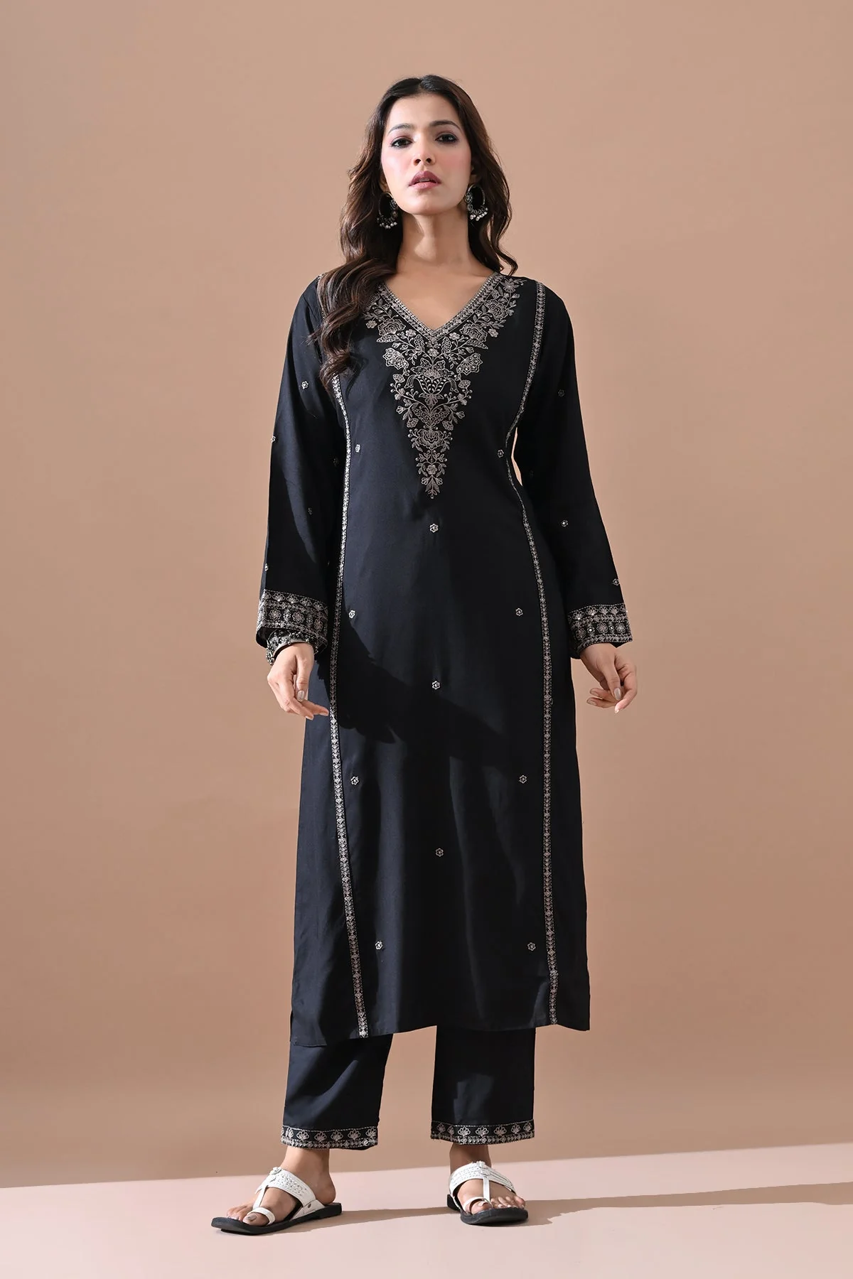 Black Embroidered Kurta 2 Pcs Set