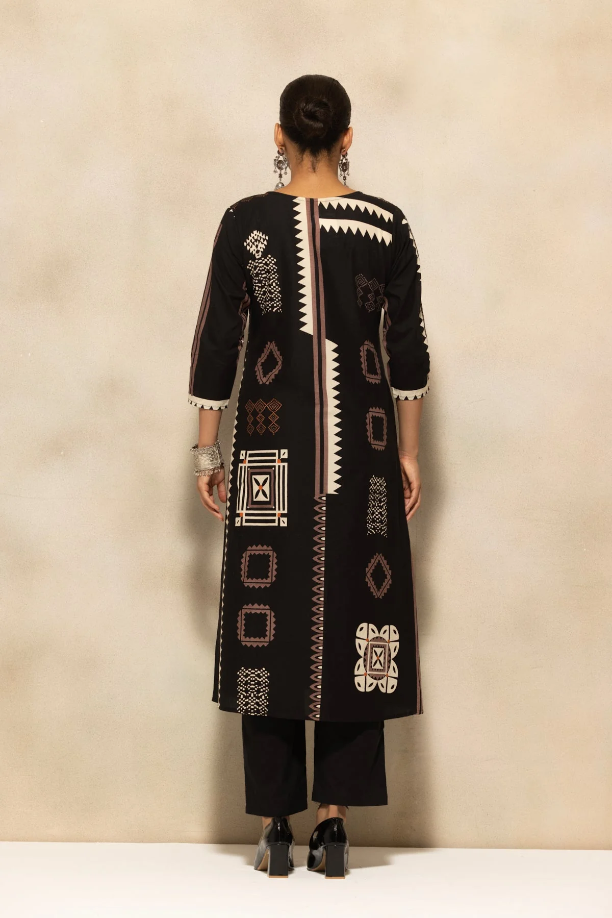 Black Printed A-line Kurta 3 Pcs Set - Image 5