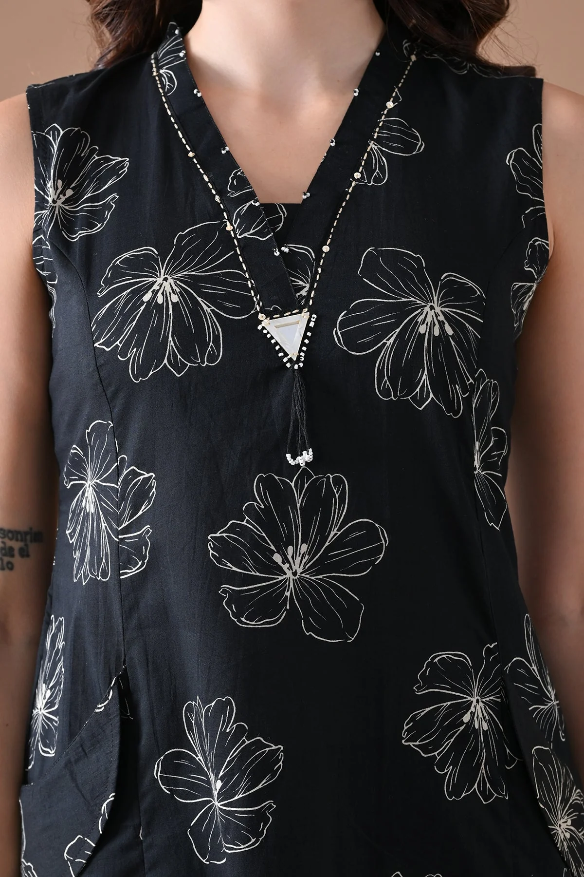 Black Printed Kurta 2 Pcs Set - Image 4