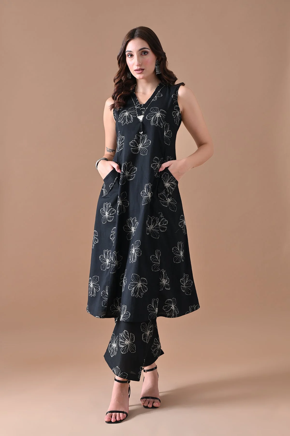 Black Printed Kurta 2 Pcs Set - Image 7