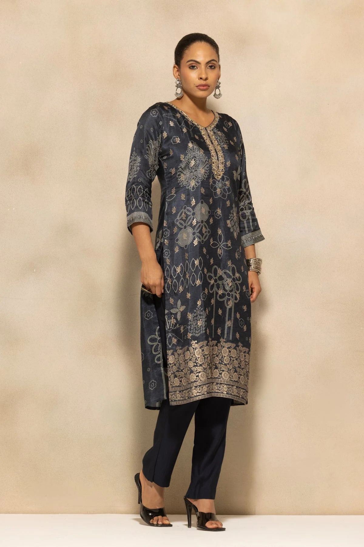 Blue Embellished Kurta 3 Pcs Set - Image 3