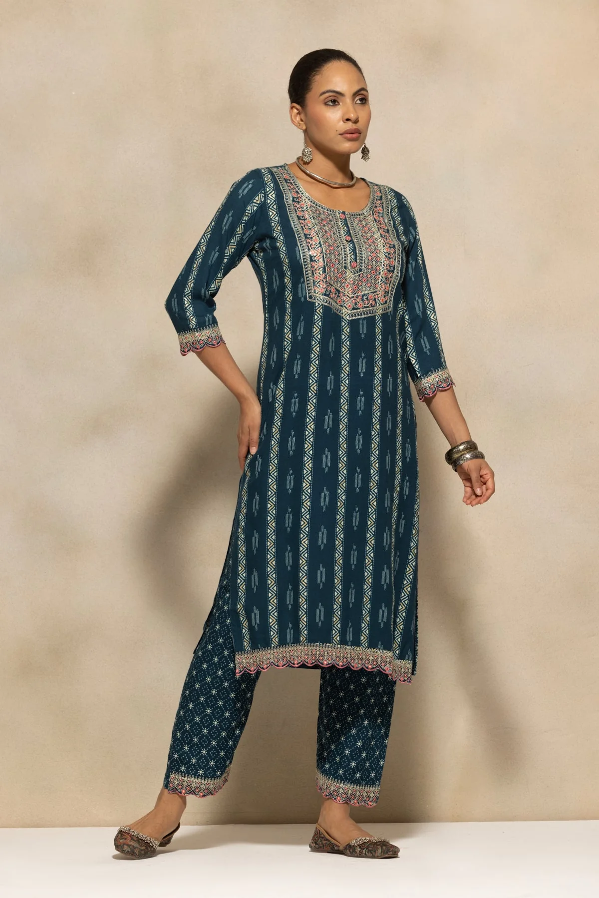 Blue Embroidered Kurta 3 Pcs Set - Image 3