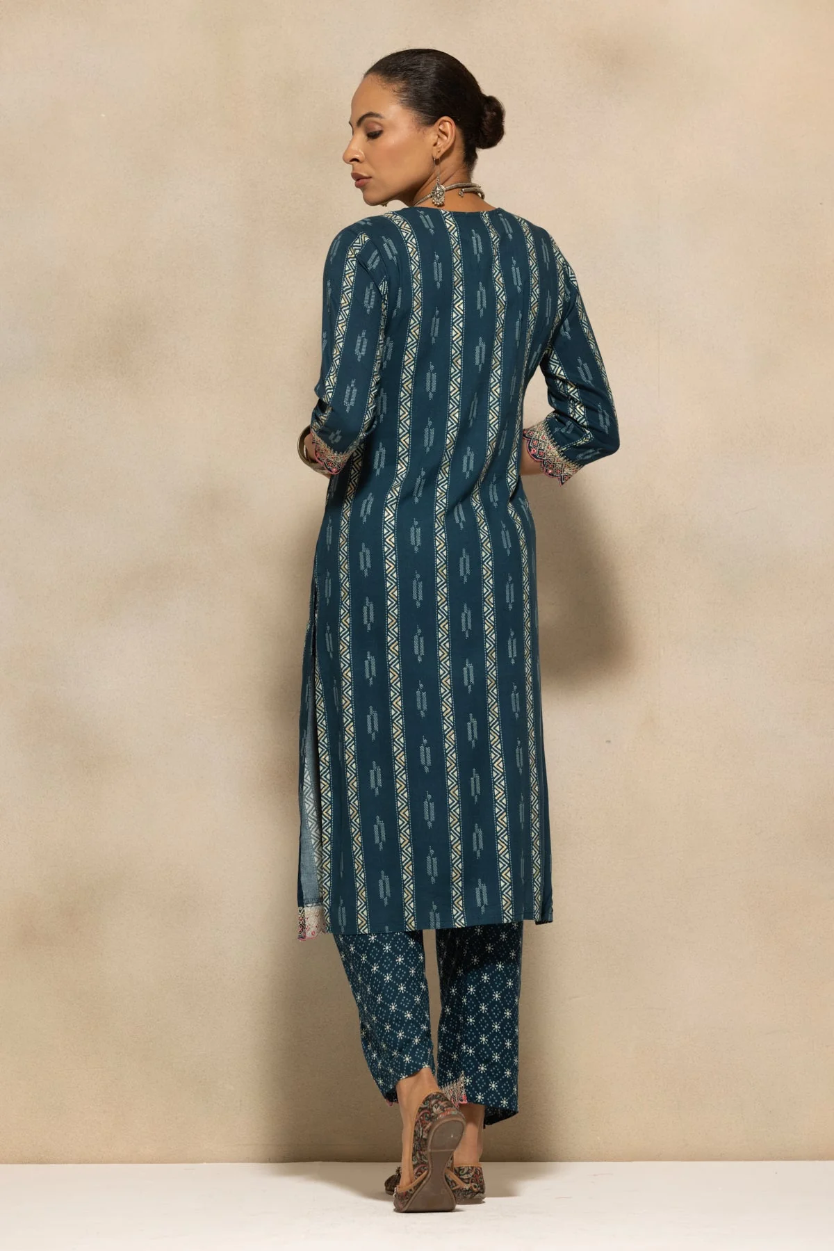 Blue Embroidered Kurta 3 Pcs Set - Image 5