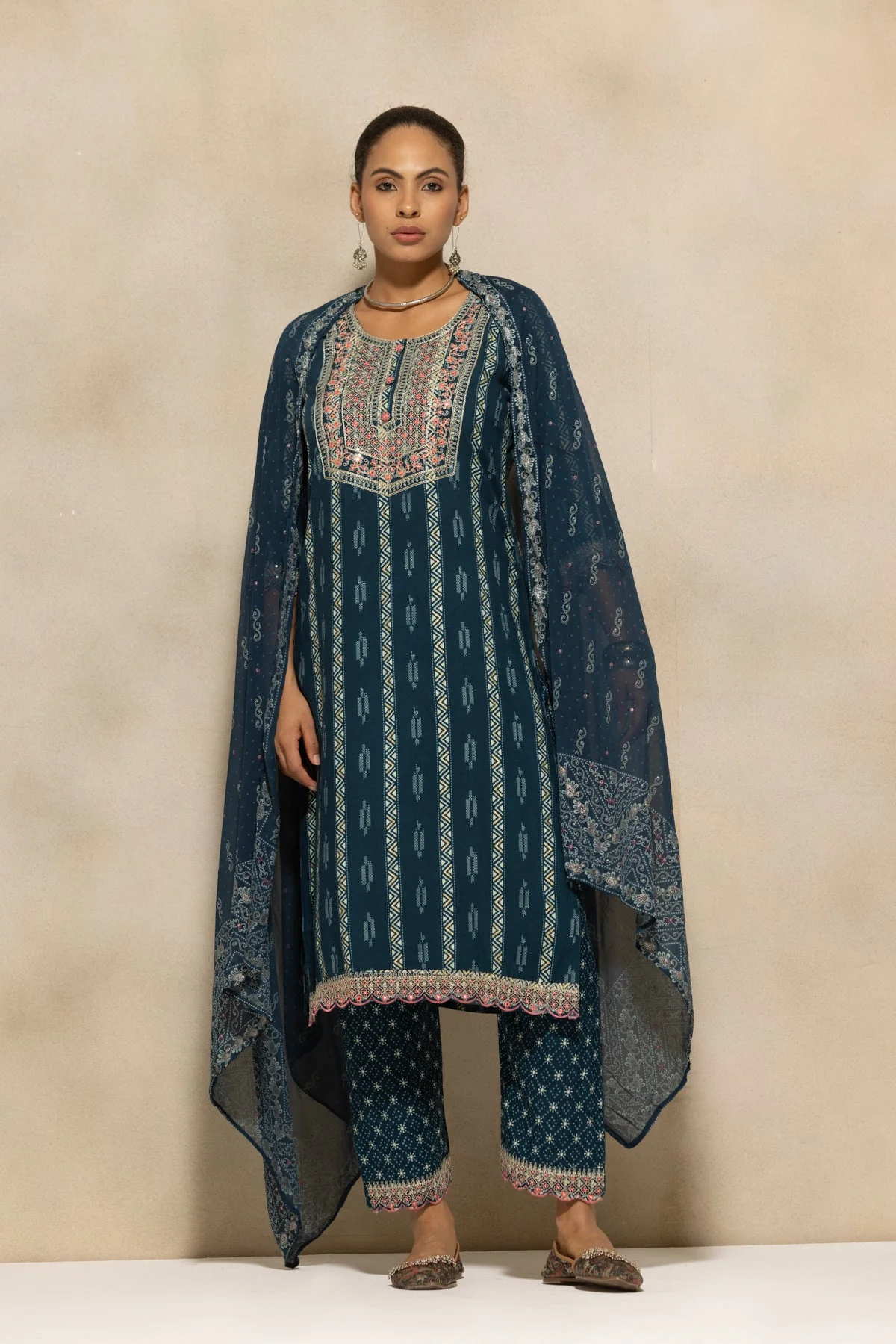 Blue Embroidered Kurta 3 Pcs Set - Image 8