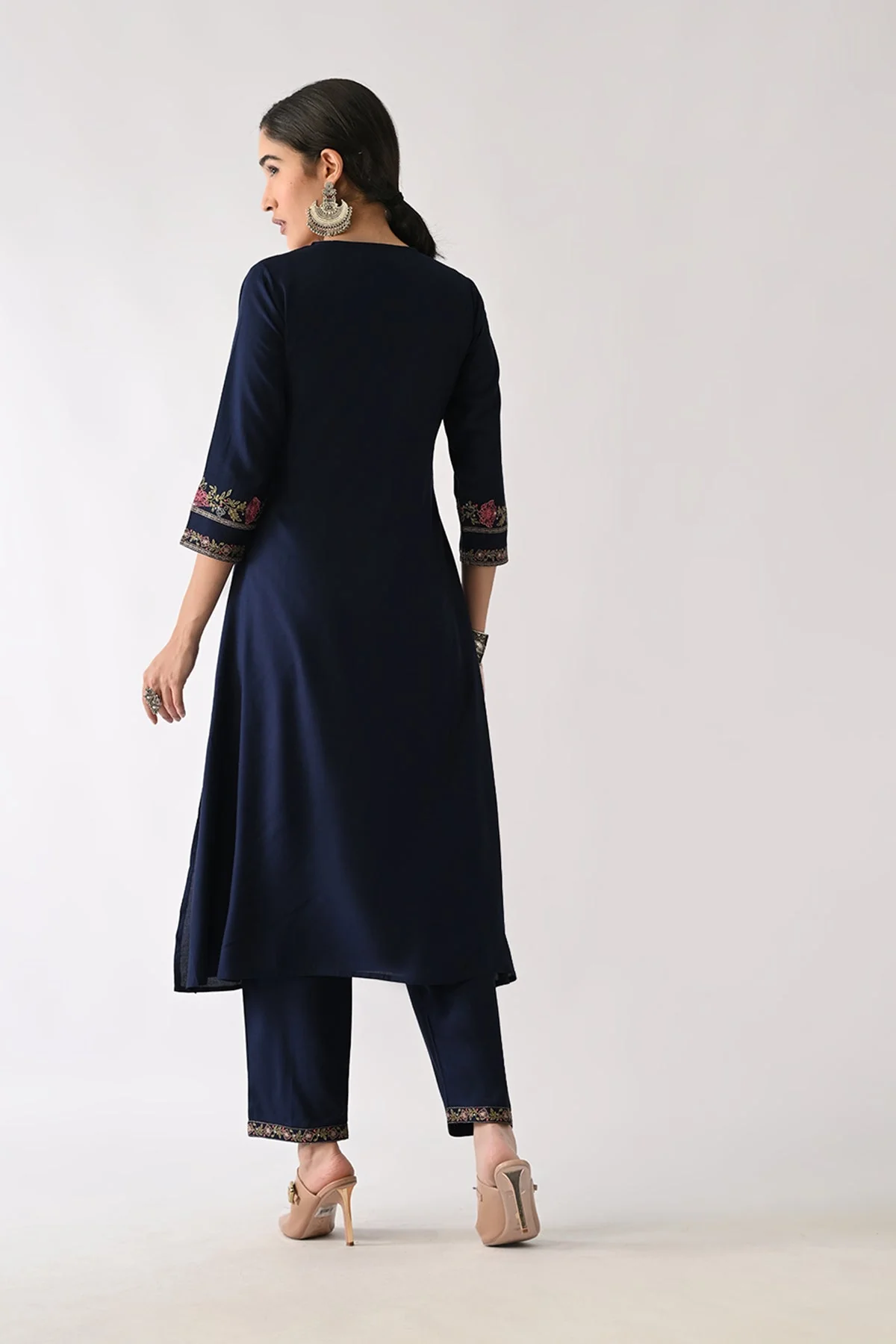 Blue Embroidered Kurta 2 Pcs Set - Image 5