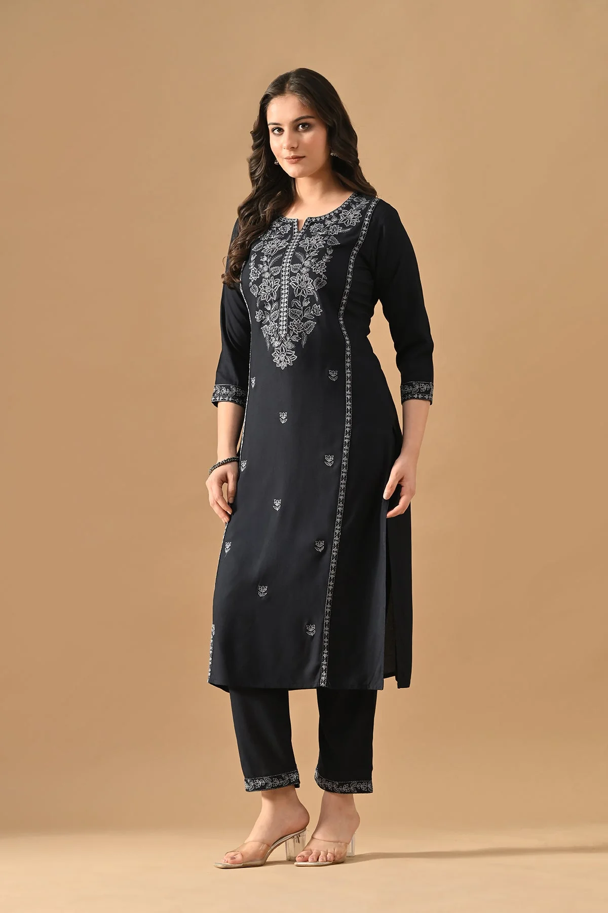 Blue Embroidered Kurta 2 Pcs Set - Image 2