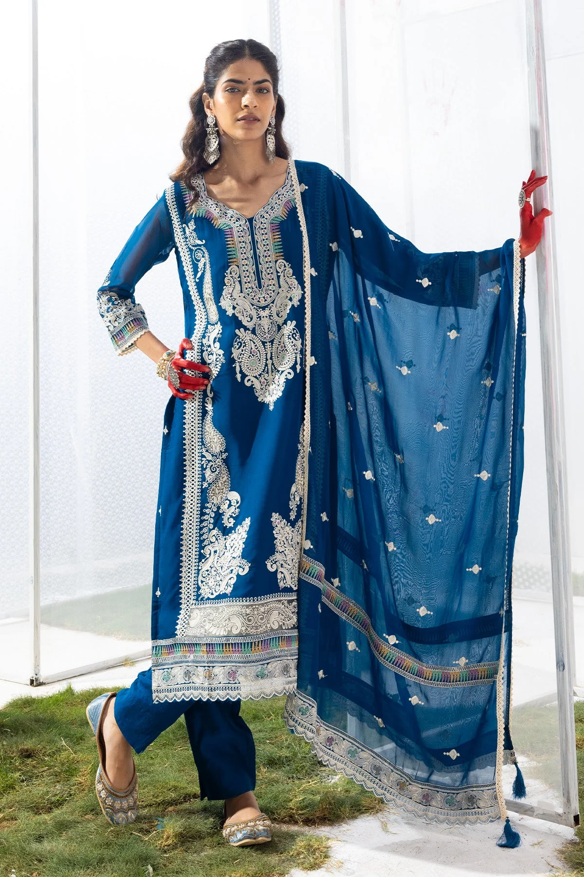 Blue Embroidered Straight Kurta 3 Pcs Set - Image 3