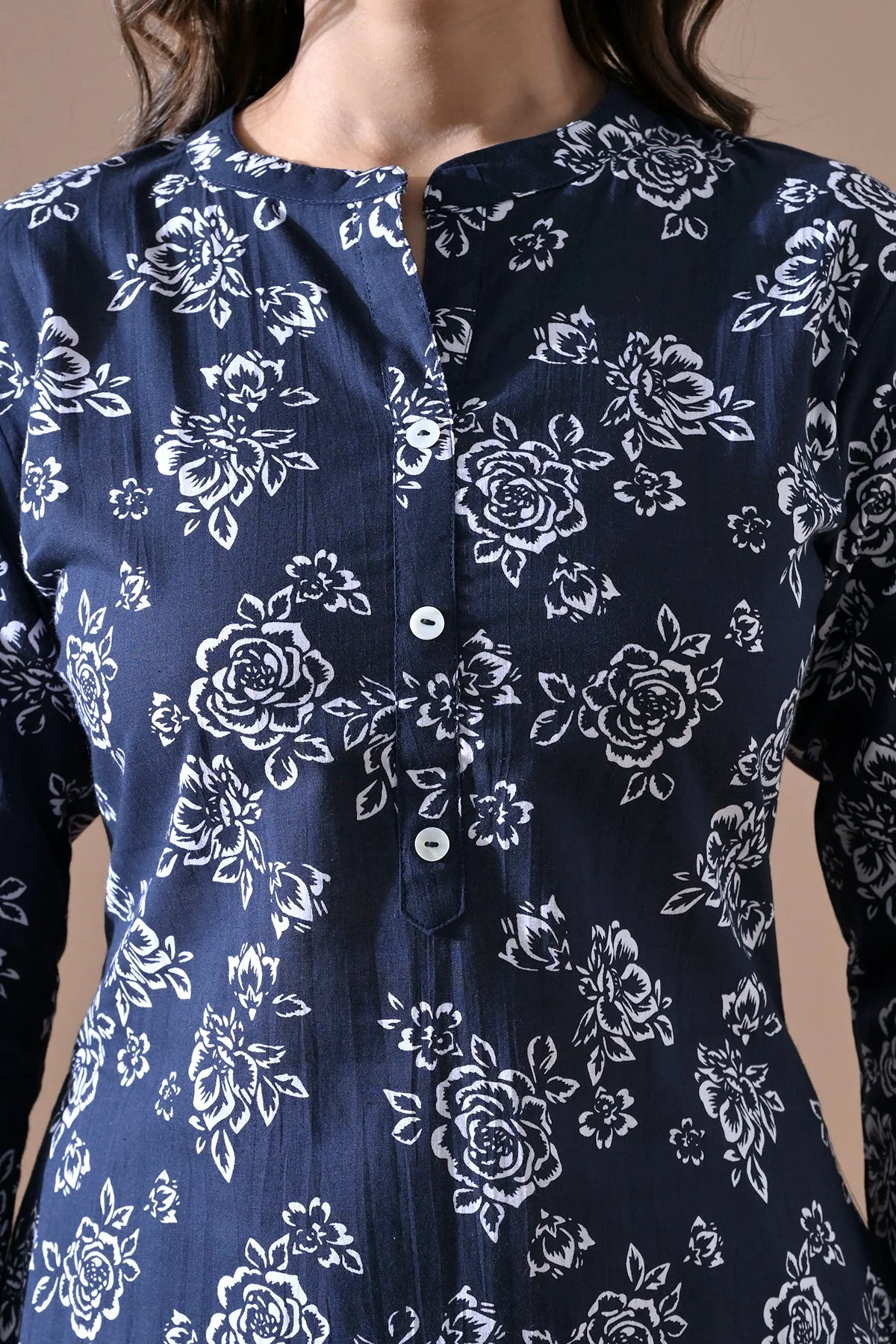 Blue Floral Printed Kurta - Image 4