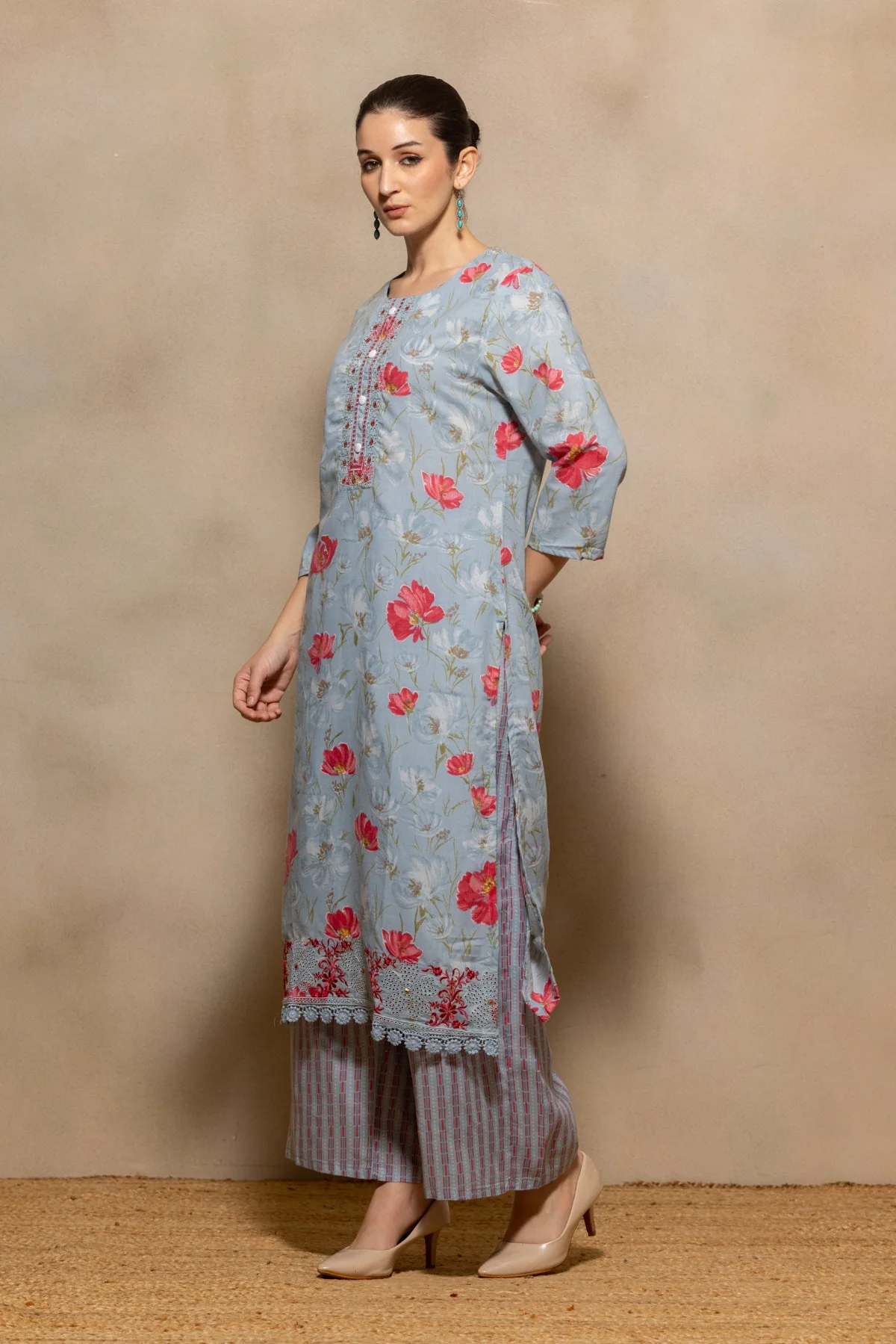 Blue Floral Printed Kurta 3 Pcs Set - Image 2