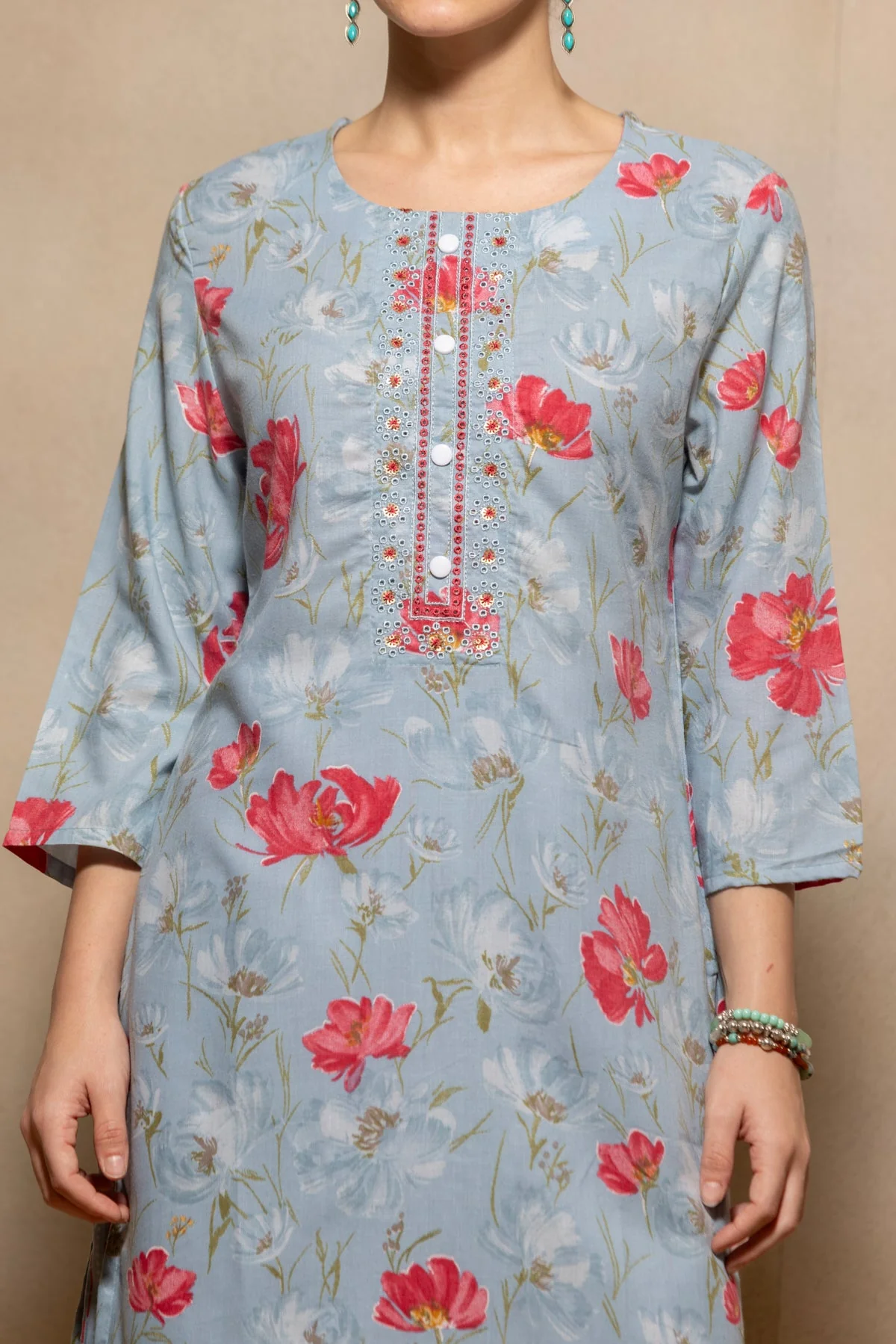 Blue Floral Printed Kurta 3 Pcs Set - Image 4