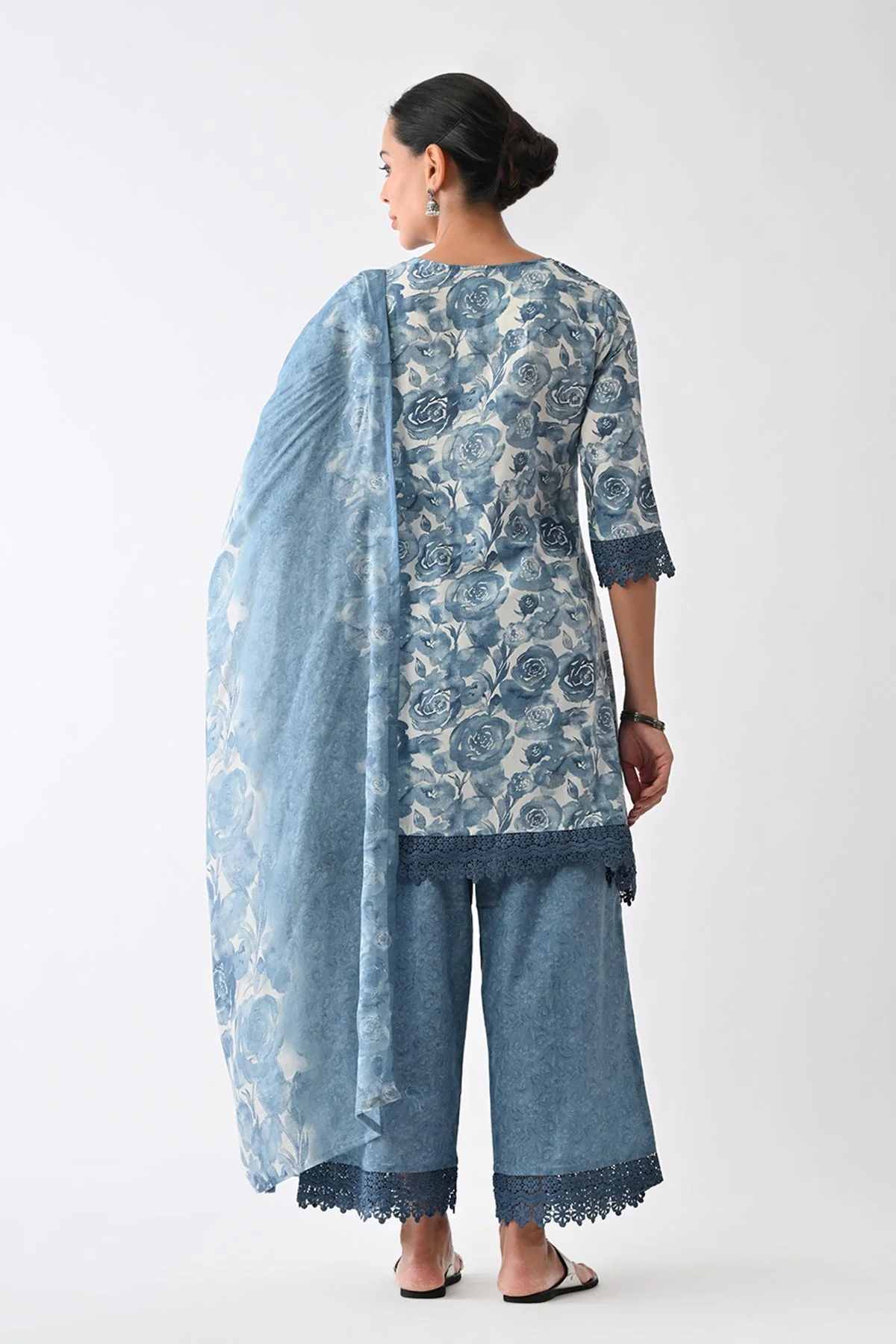 Blue Floral Printed Kurta 3 Pcs Set - Image 6