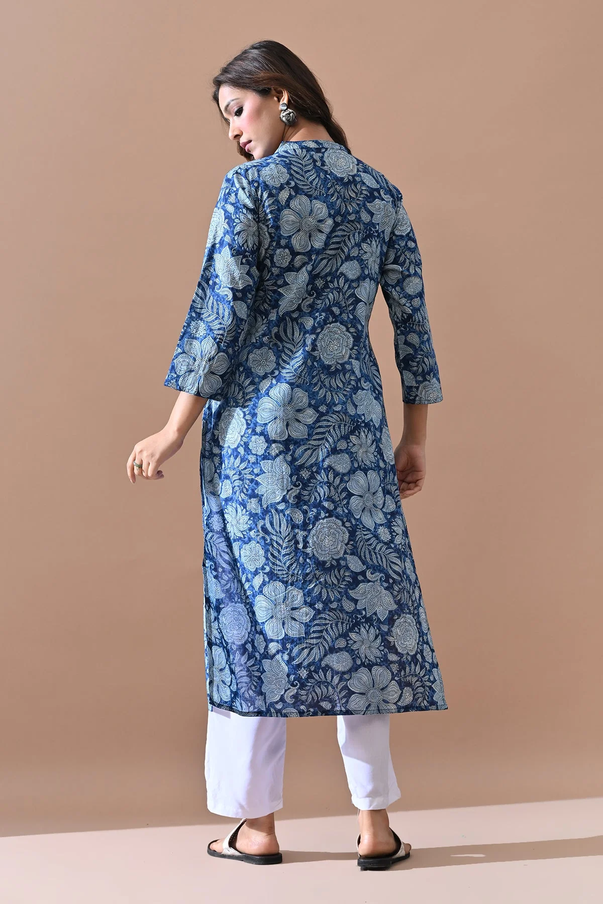 Blue Printed Kurta - Image 5