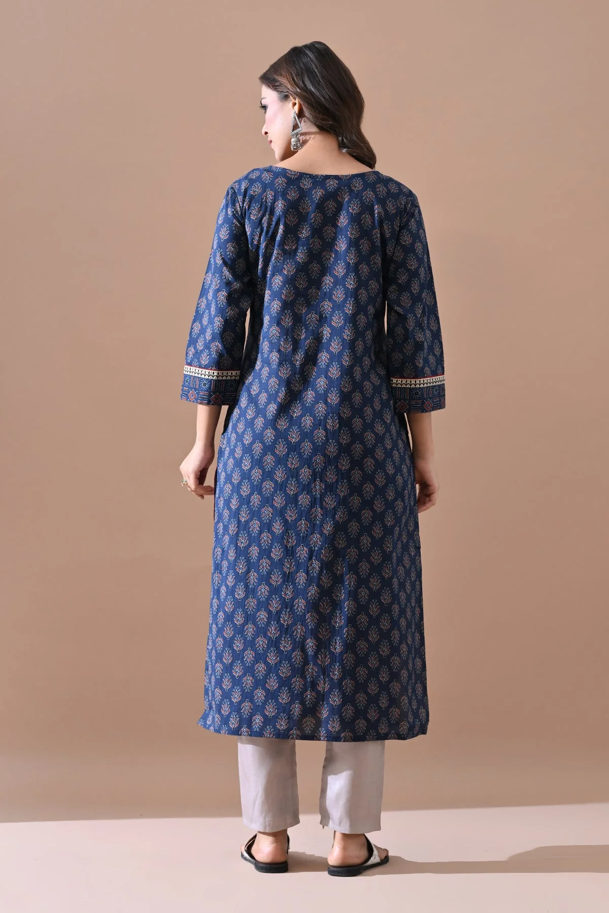 Blue Printed Kurta - Image 5