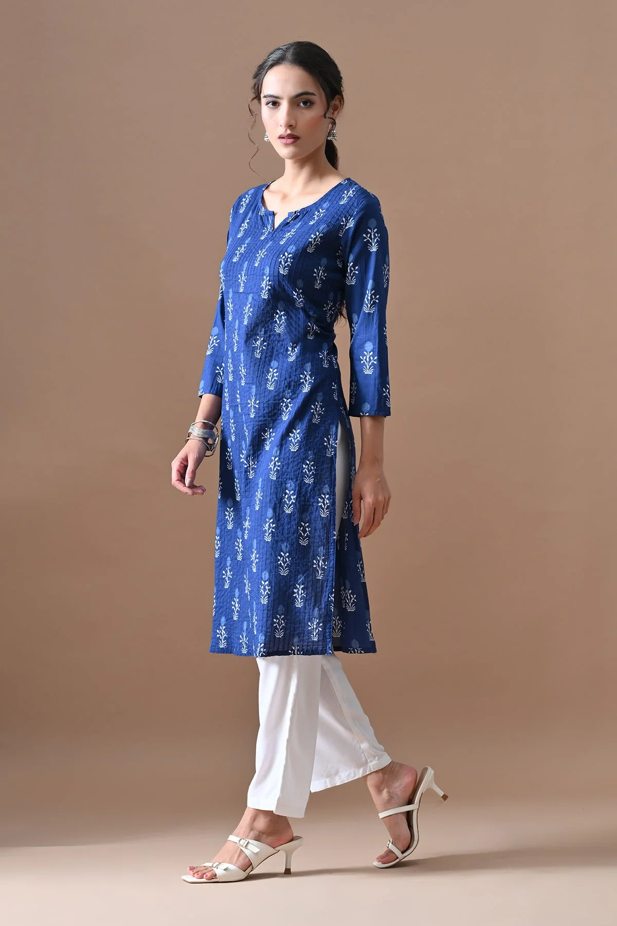 Blue Printed Kurta - Image 2