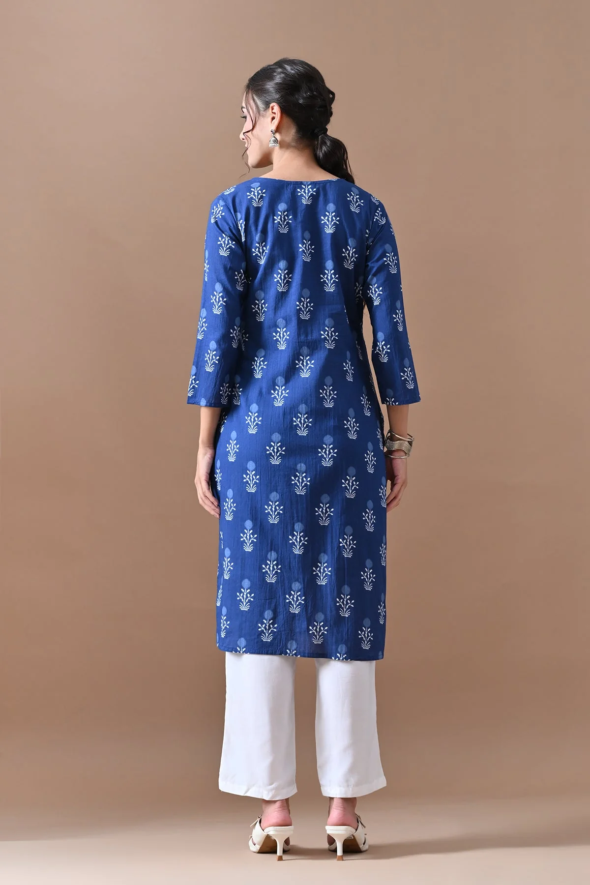 Blue Printed Kurta - Image 5