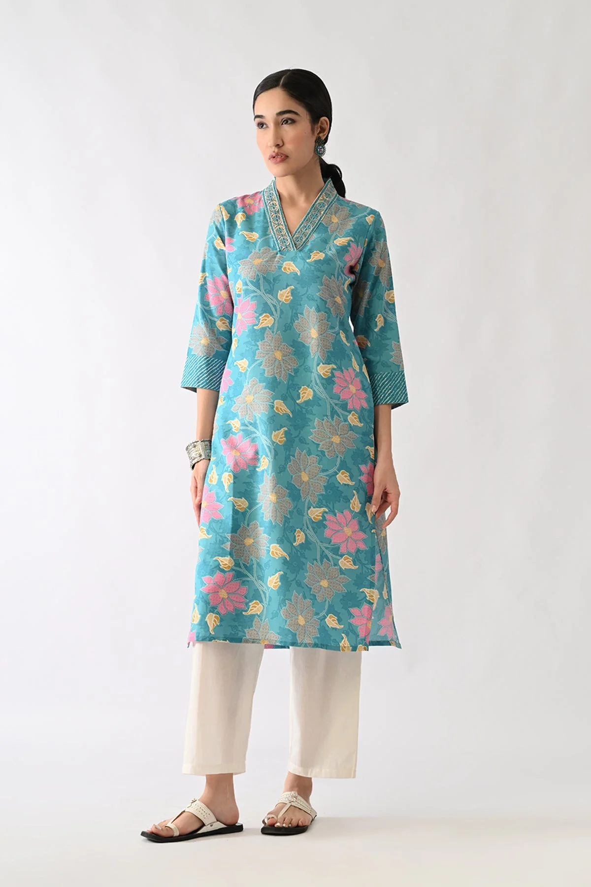 Blue Printed Kurta - Image 5