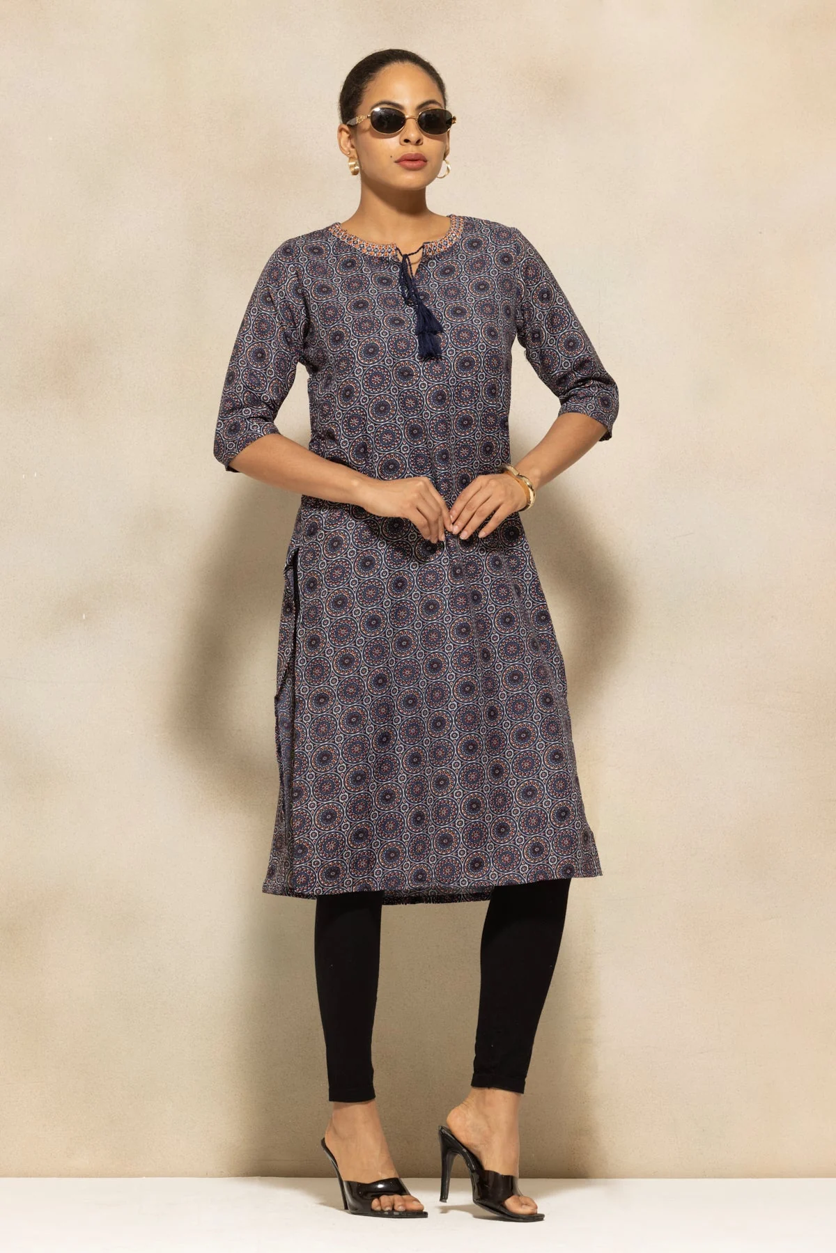Blue Printed Kurta - Image 3