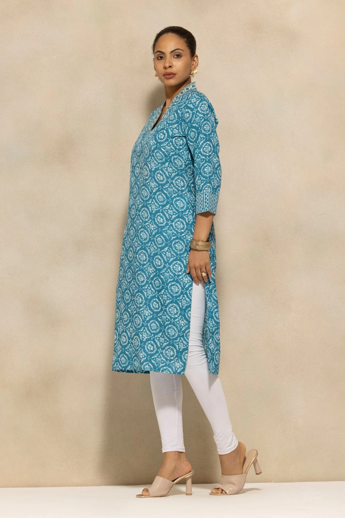 Blue Printed Kurta - Image 2