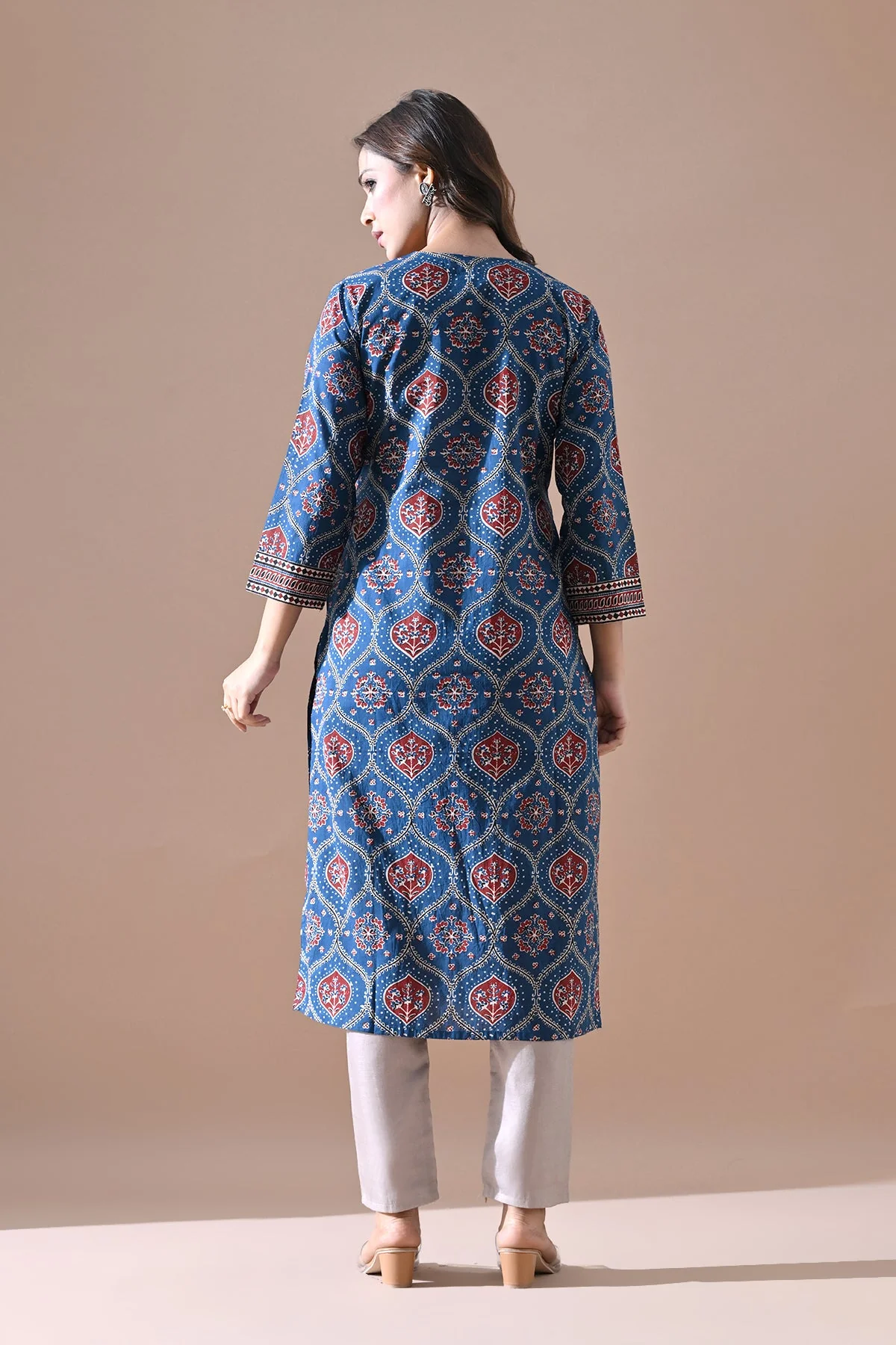 Blue Printed Kurta - Image 5