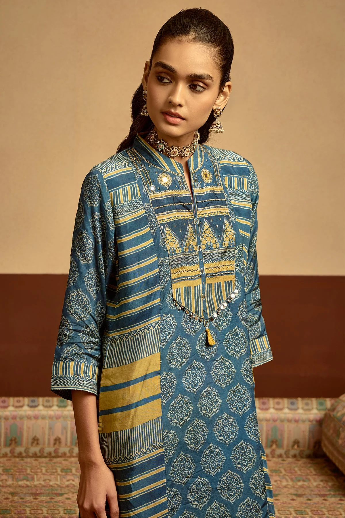 Blue Printed Kurta 3 Pcs Set - Image 3