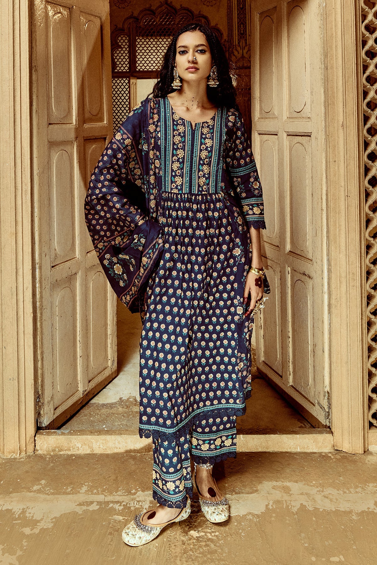 Blue Printed Kurta 3 Pcs Set - Image 2