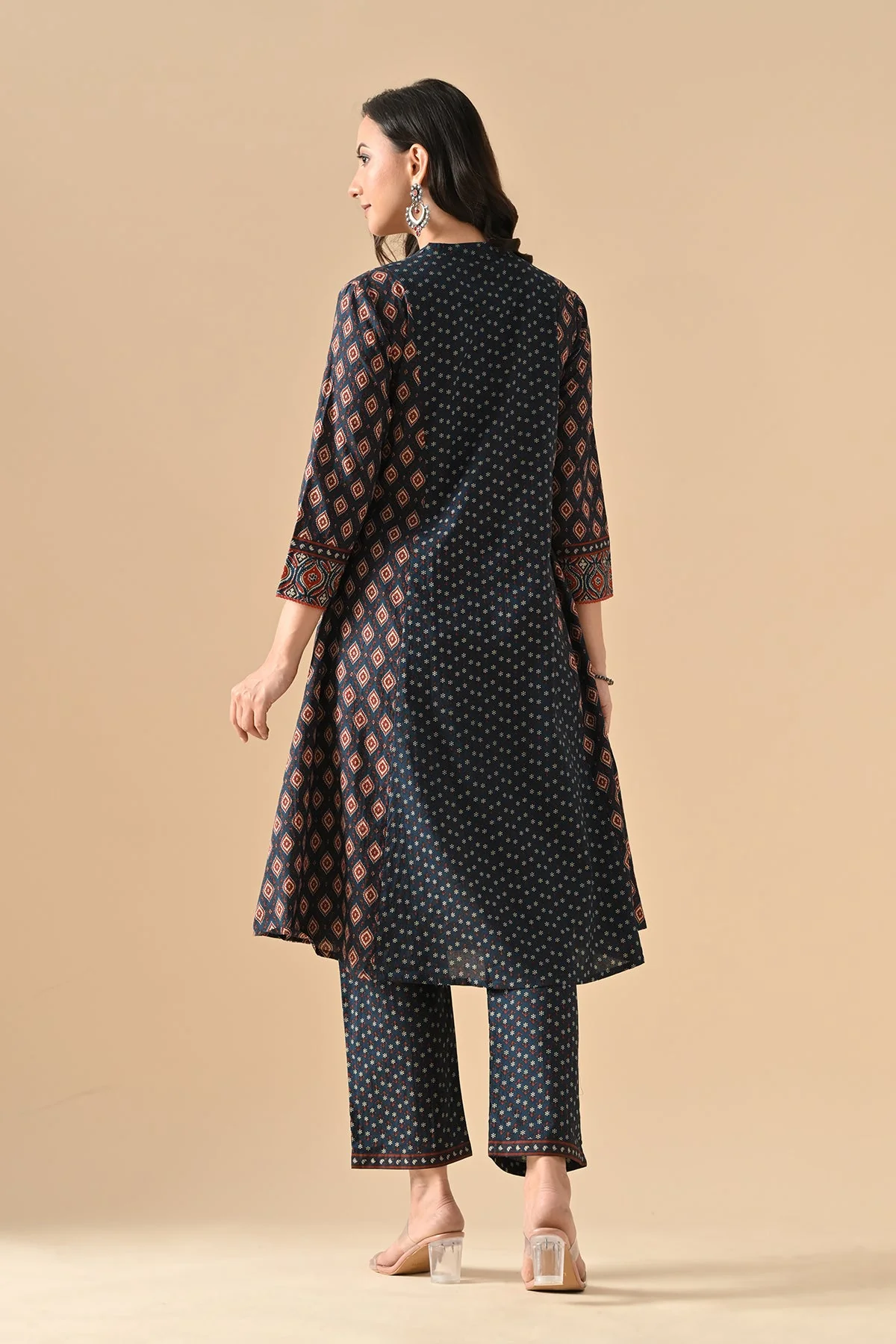 Blue Printed Kurta 2 Pcs Set - Image 6