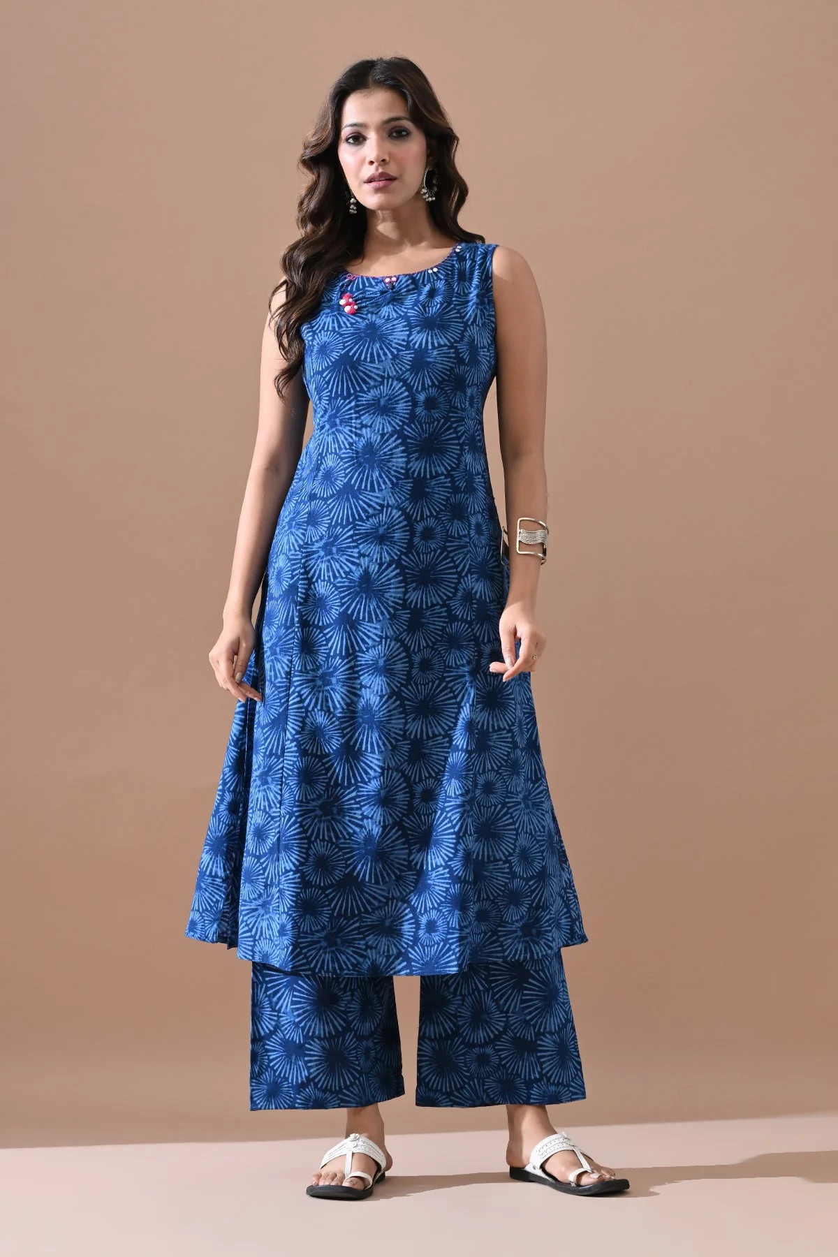 Blue Printed Kurta 2 Pcs Set - Image 3