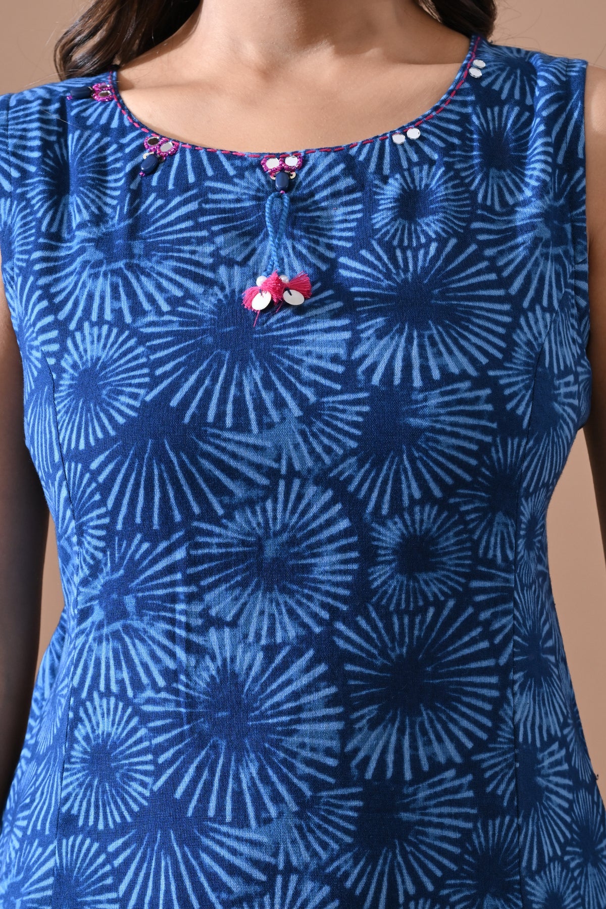 Blue Printed Kurta 2 Pcs Set - Image 6