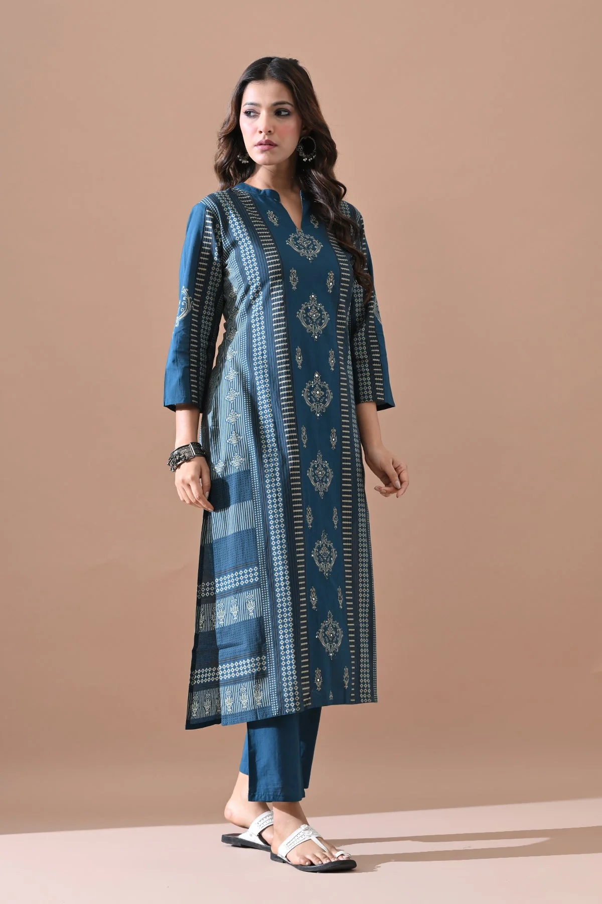 Blue Printed Kurta 2 Pcs Set - Image 3