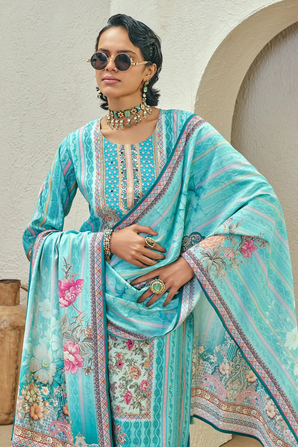 Blue Printed Kurta 3 Pcs Set - Image 3
