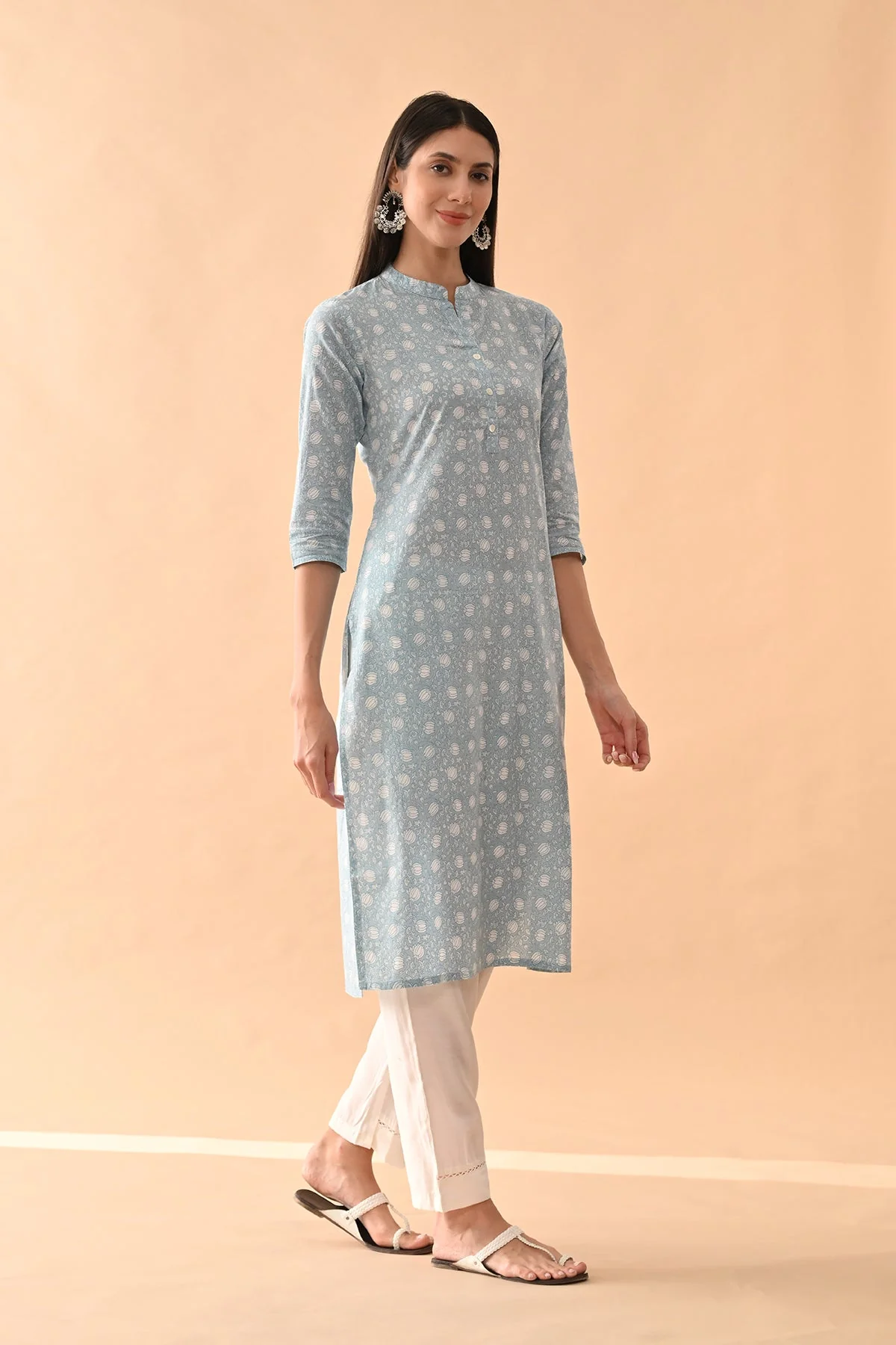 Blue Printed Straight Kurta - Image 4