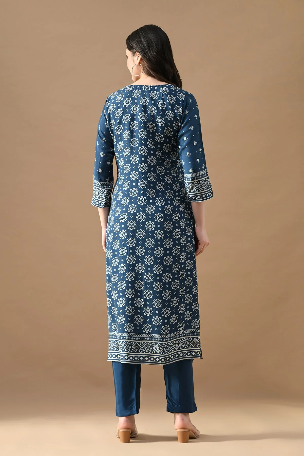 Blue Stone Embellished Kurta 3 Pcs Set - Image 5