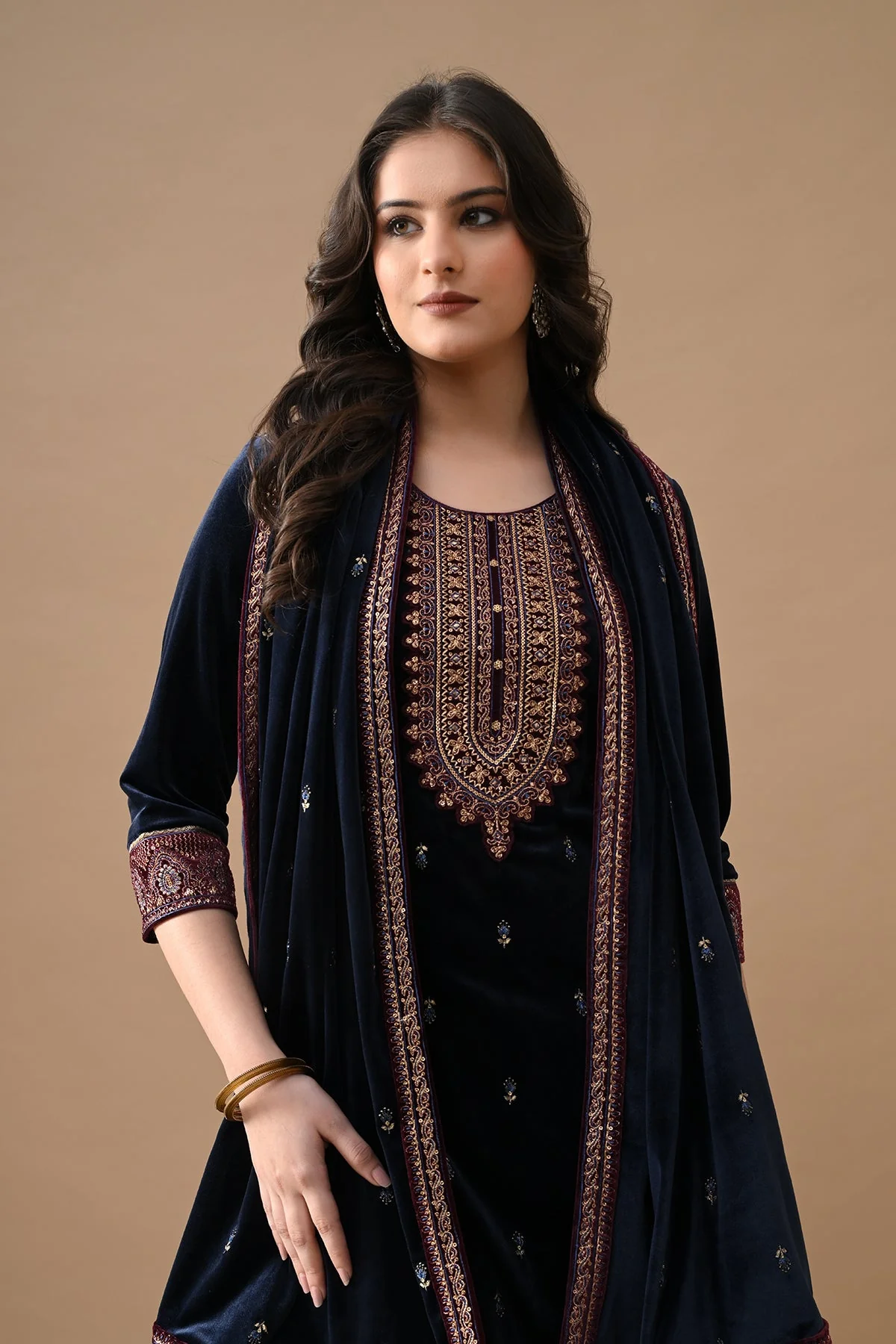 Blue Zari Embroidered Kurta 3 Pcs Set - Image 8